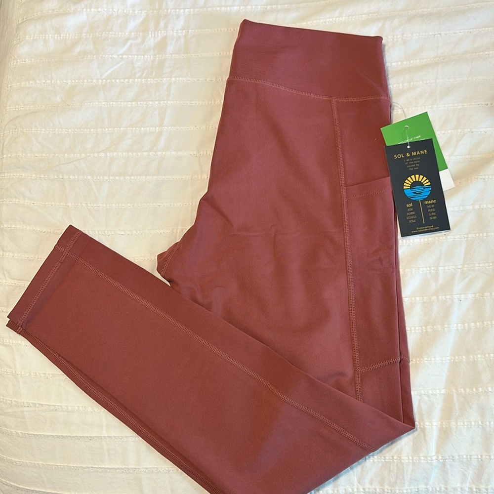 NWT - Sol & Mane leggings size medium